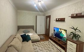 Max Apartment ЧАЙКА Aвтостанція Затишок та Комфорт